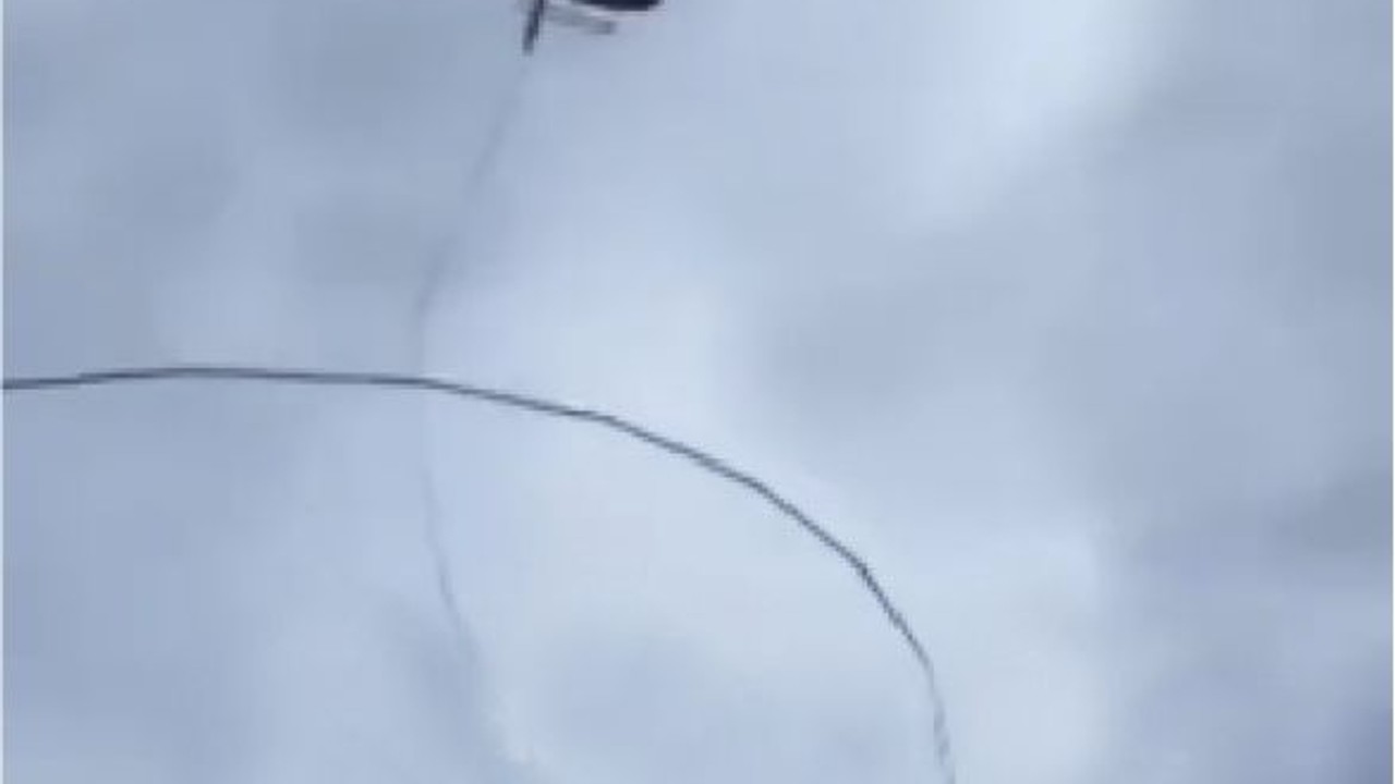 Edremit'te Helikopter İle Maden Araştırması Yapılıyor