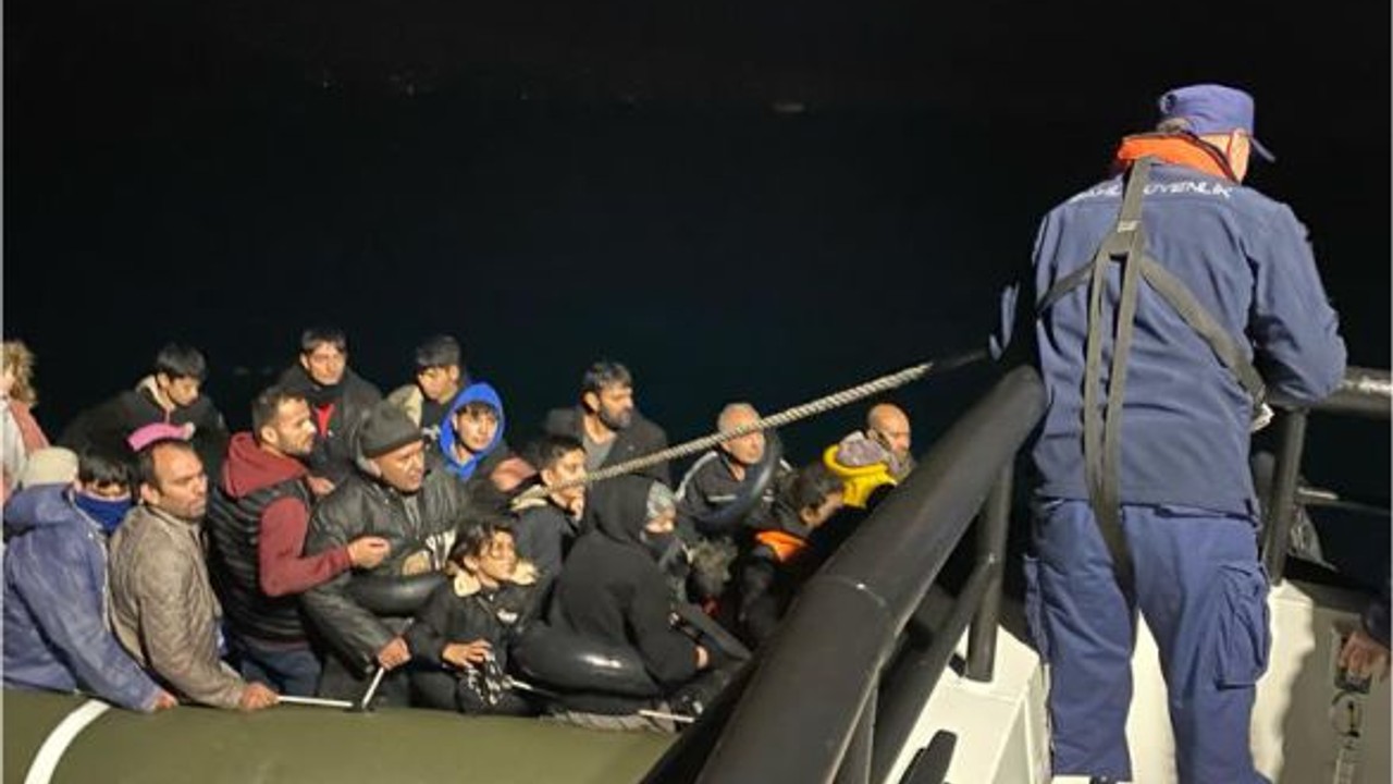 Lastik Bot Hareket Etti Sahil Güvenlik Harekete Geçti