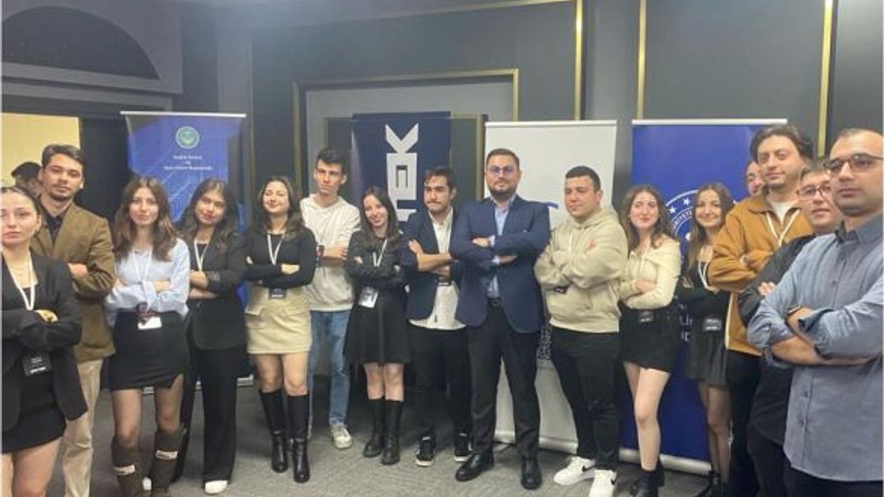 İş Dünyasının Liderleriyle Balıkesirli Gençler Buluştu