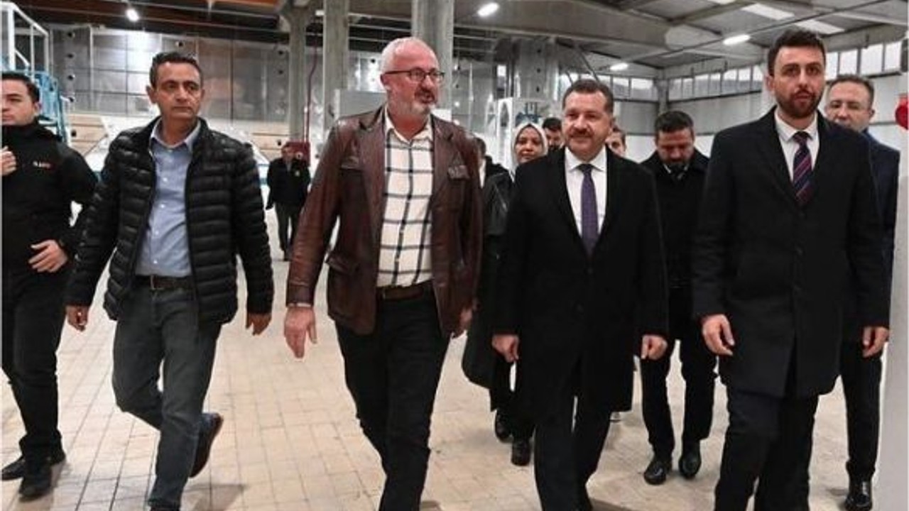 Başkan Yılmaz İlçelerdeki İşletmelerin Çalışanlarıyla Buluştu