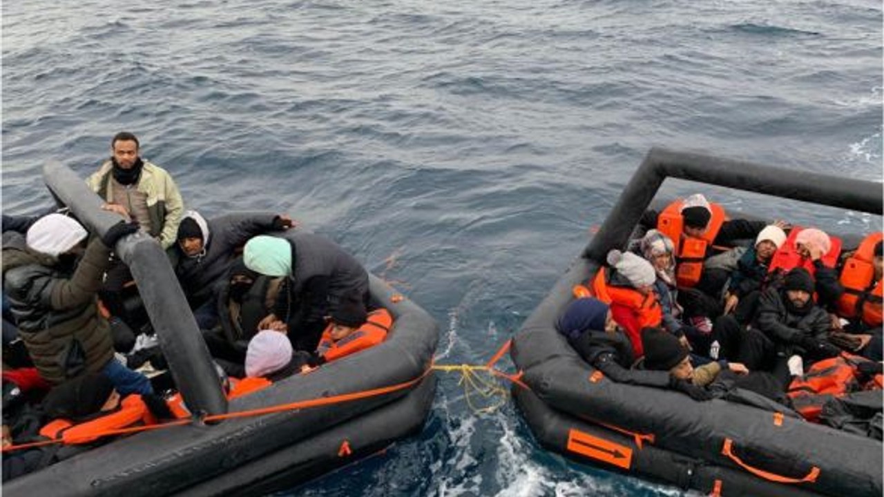 38 Düzensiz Göçmen Yakalandı