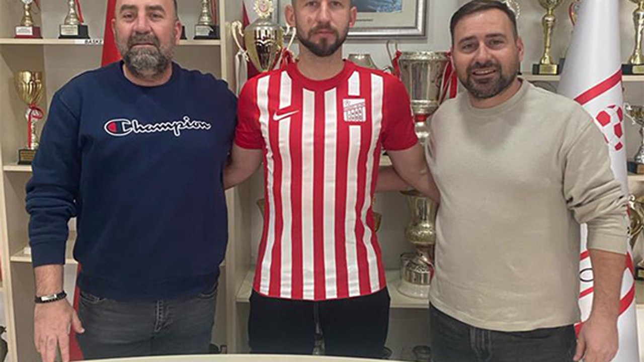 Ayvalıkgücü Belediyespor, forvet Akın Arıcan’ı kadrosuna kattı