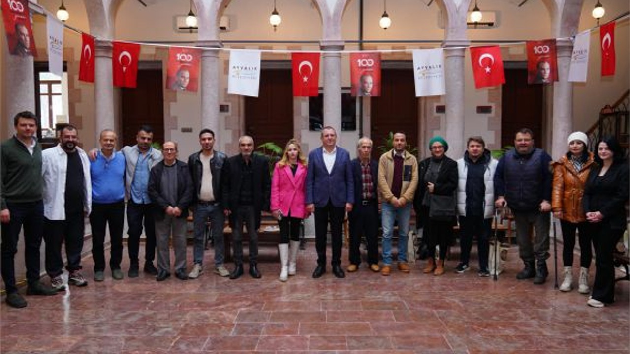 Başkan Ergin Ayvalıklı Gazetecilerle Bir Araya Geldi