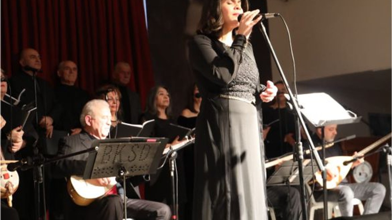 Burhaniye Festivali Türkülerle Bitti
