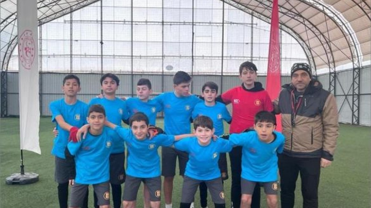 Burhaniye'de Mahalli Lig Heyecanı Başladı