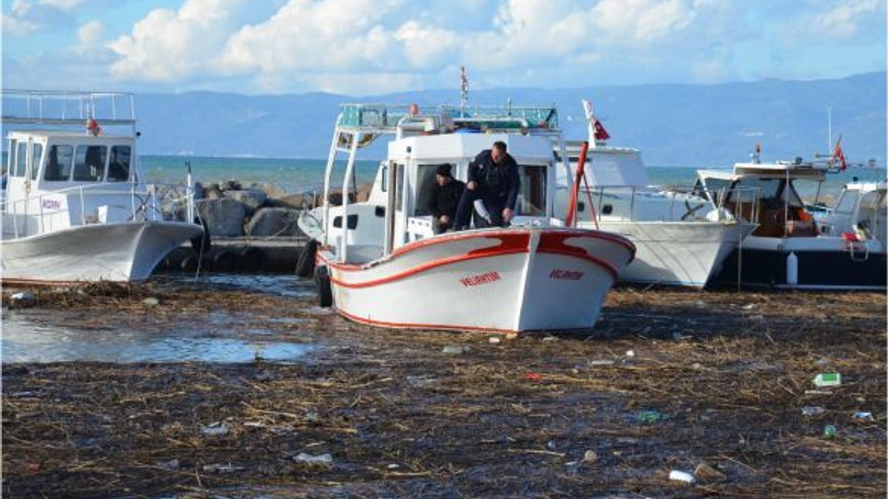Gömeç Fırtınanın Yaralarını Sarıyor
