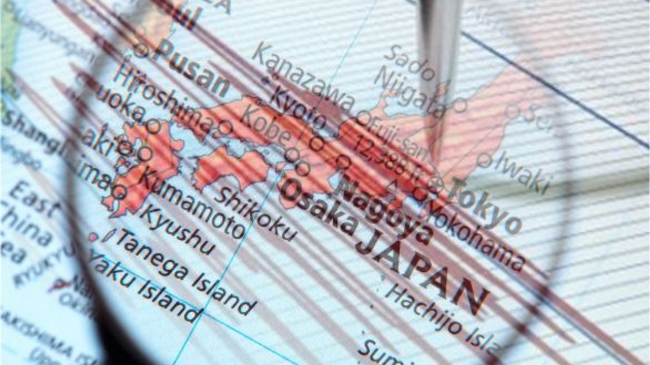 Japonya'da 7,4 Büyüklüğünde Deprem