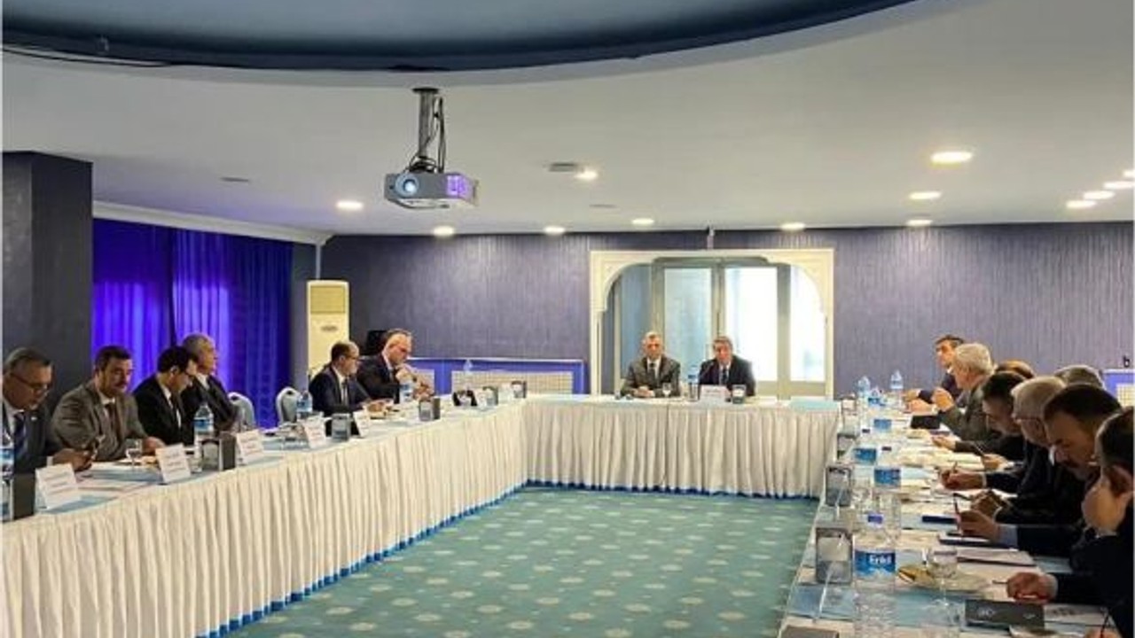 Müdür Tatlı İlçe Müdürleri İle Toplandı
