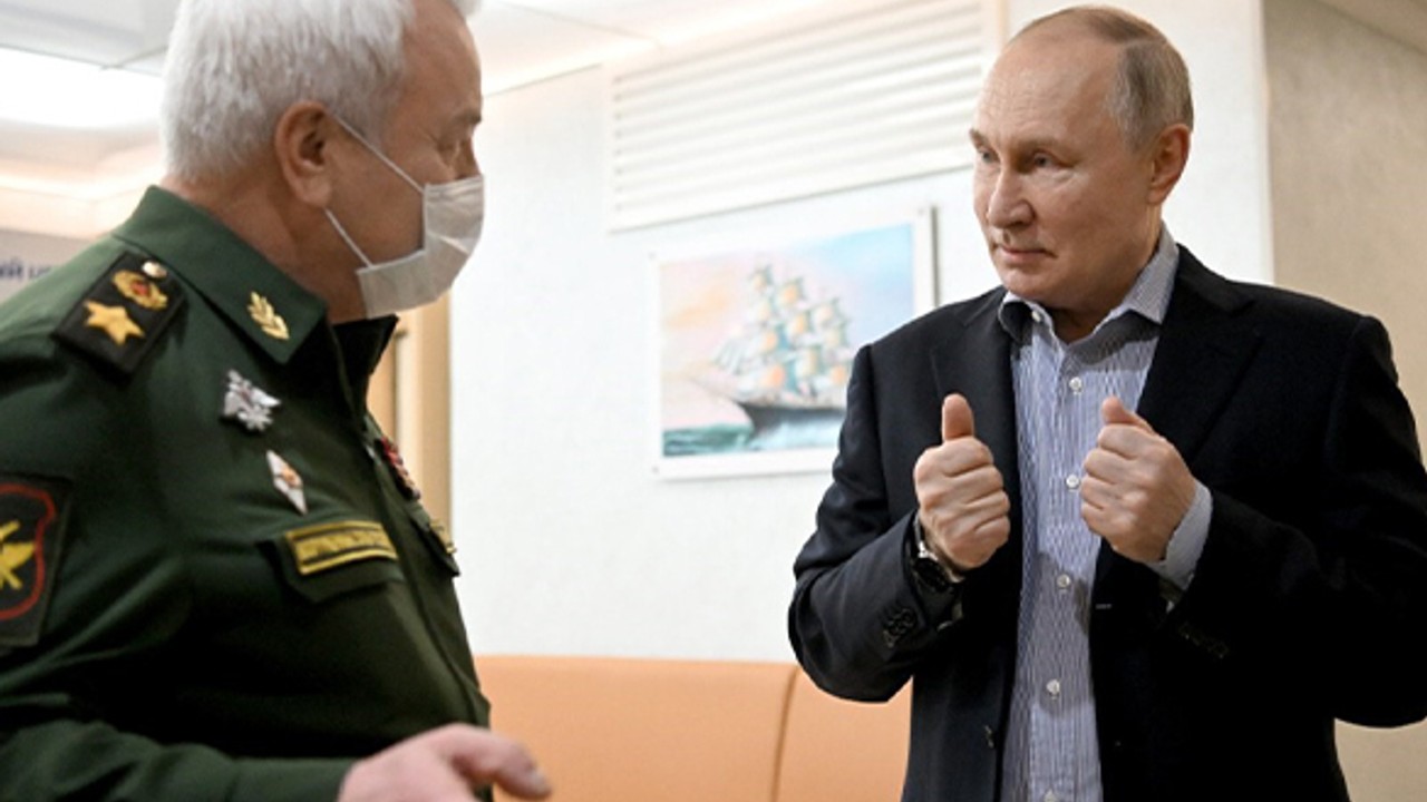 Putin: "Bizde Savaşın Bitmesini İstiyoruz"