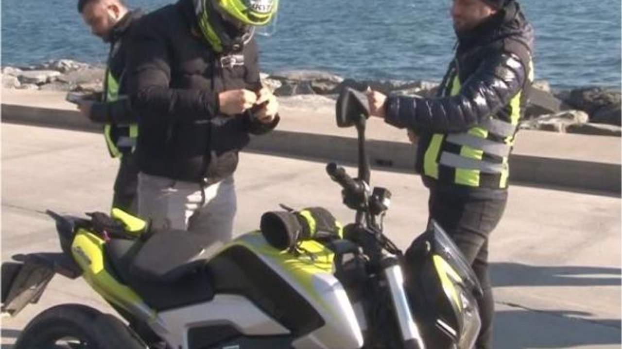 yürüyüş yolunda motor kullanan sürücülere ceza yağdı