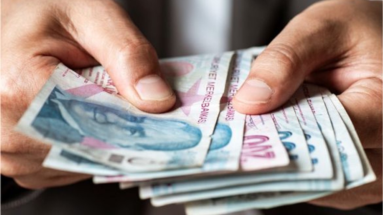 Emeklilerin Beklediği Zam ve Bayram İkramiyesine İlişkin Açıklama Geldi