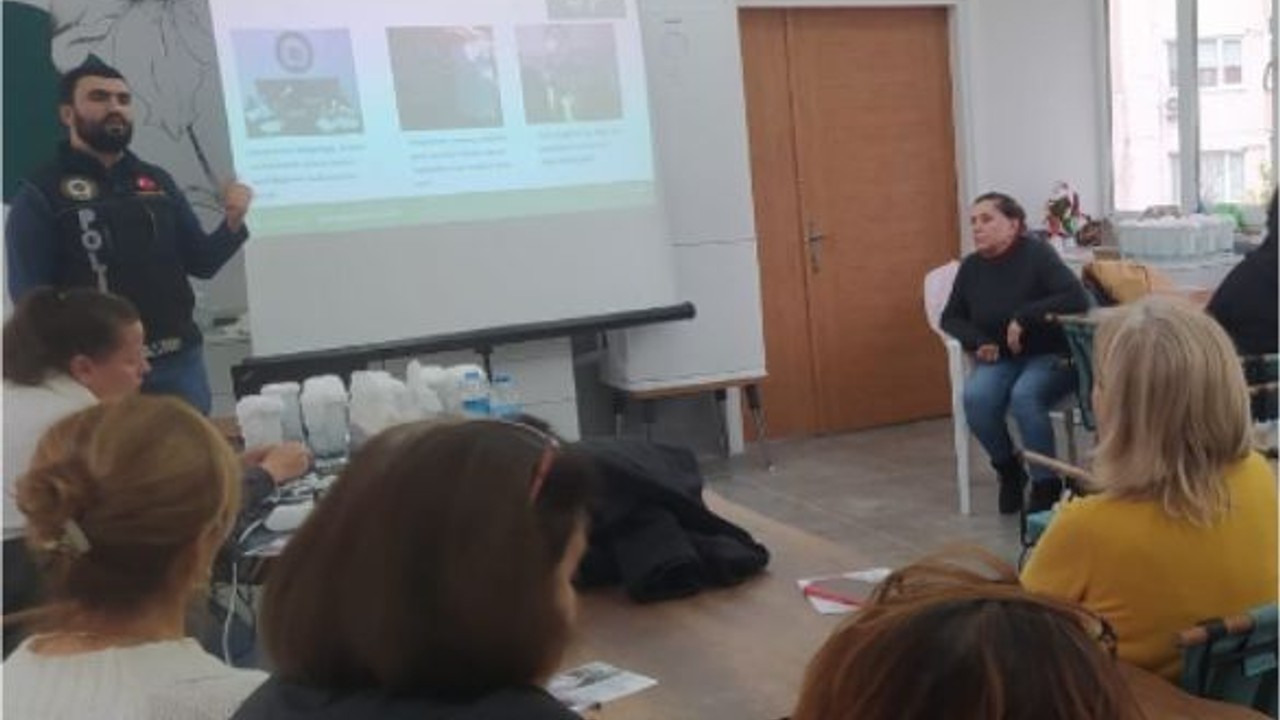 Balıkesir'de Narko Timler Aileleri Bilinçlendiriyor