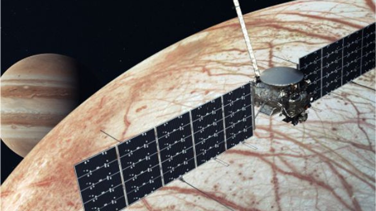 NASA'nın Hedefi Europa'da Yaşam İzlerini Keşfetmek
