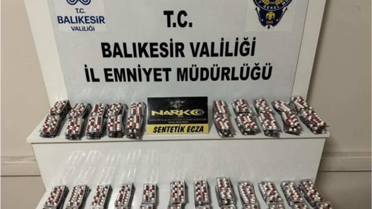 Balıkesir'de Binlerce Sentetik Ecza Hapı Ele Geçti