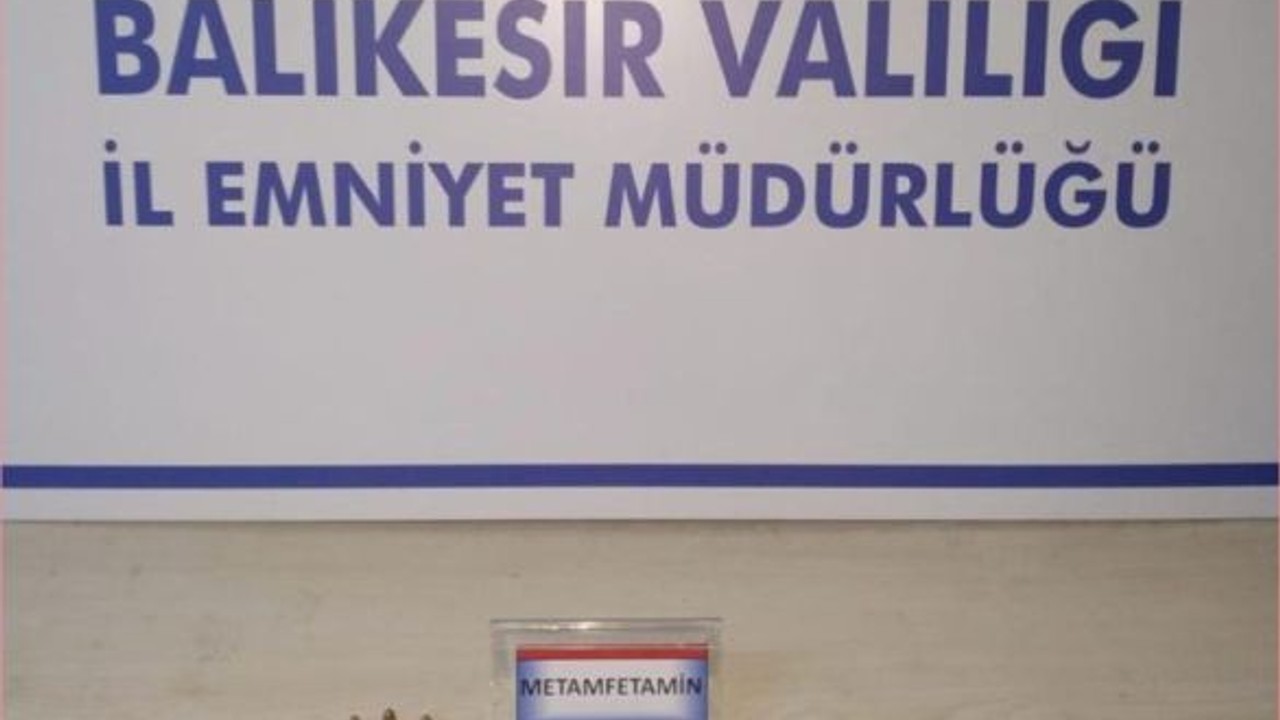 Cebinden Fırlattığı Madde Çeteyi Çökertti
