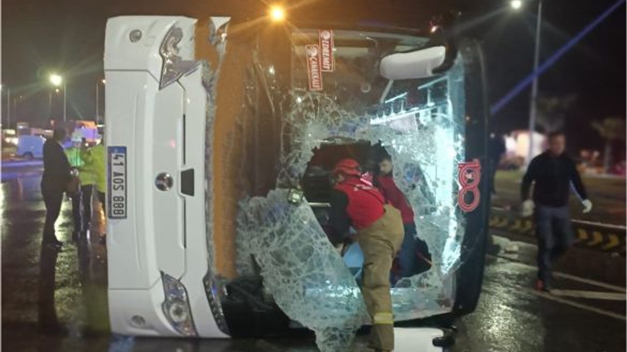 Edremit'te Feci Kaza! Bir Ölü Birden Fazla Yaralı