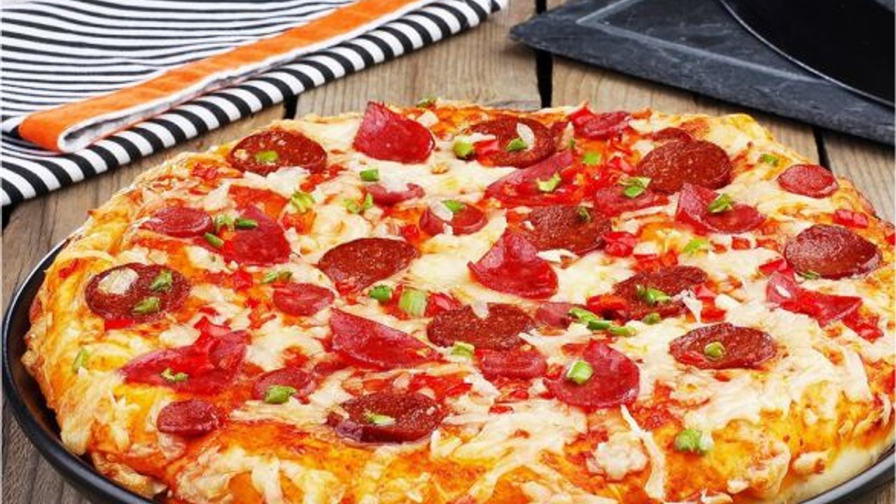 Ev Yapımı Kolay Pizza Tarifi