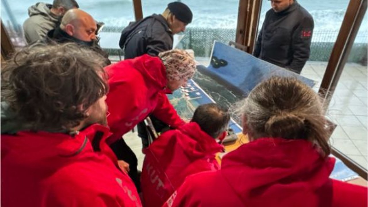 Marmara Denizi'nde Batan Geminin Enkazı Tespit Edildi