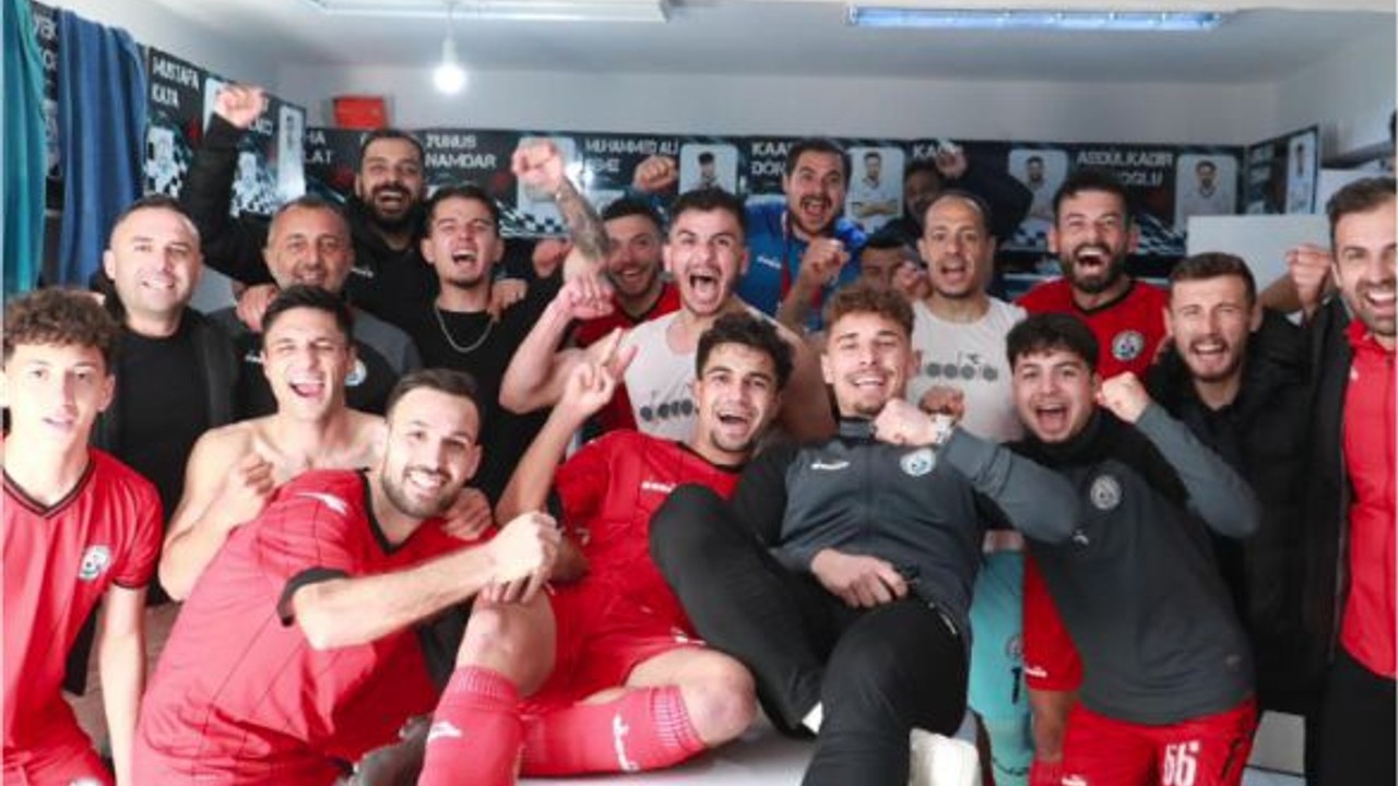 Burhaniye Belediyespor Yükseliyor!