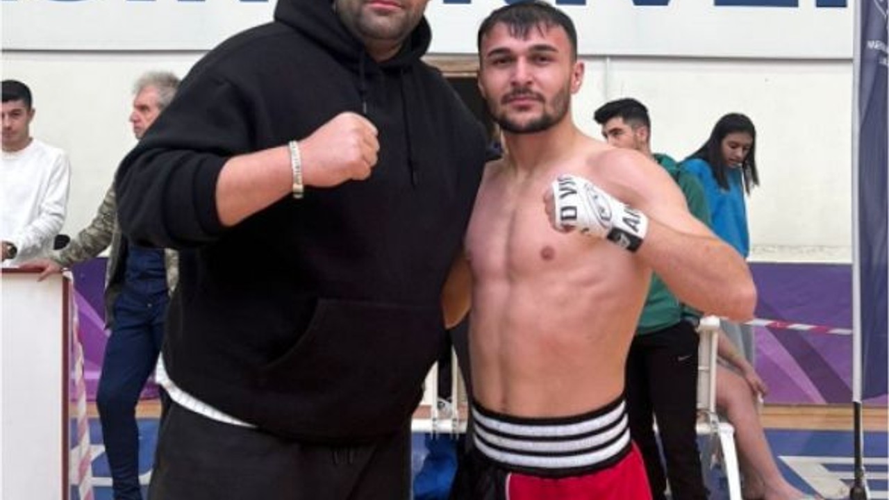 Balıkesir'e Kick Boks Şampiyonasından 9 Madalya