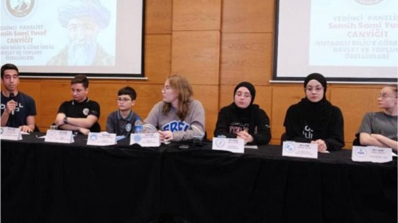 Kutadgu Bilig İle Genç Yazarlar Balıkesir'de Yetiştiriliyor
