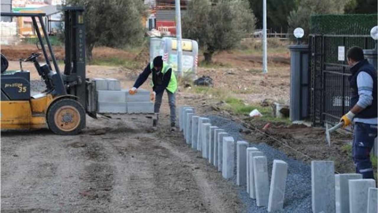 Edremit'i Yenileme Çalışmaları Devam Ediyor