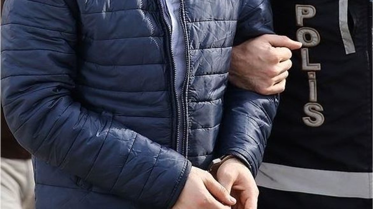 25 Aranan Şahıs Balıkesir'de Yakalandı