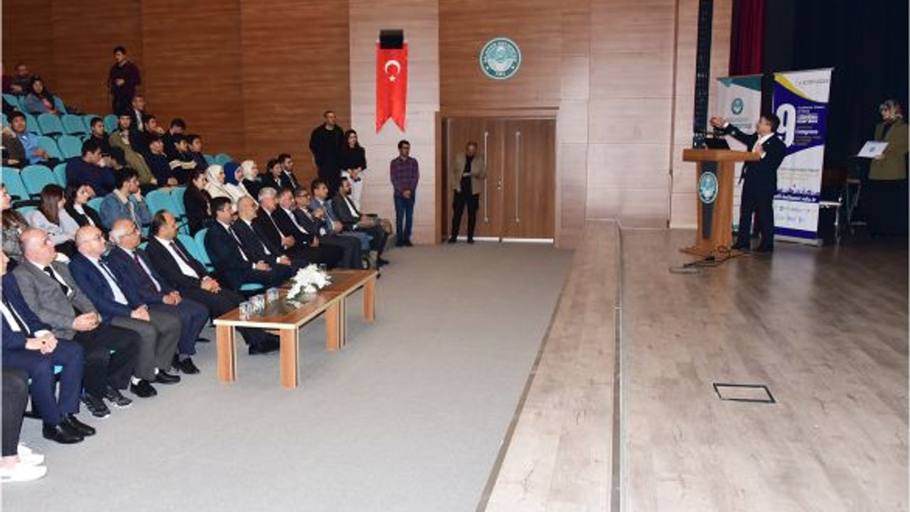 Balıkesir'de Türkçe Öğretimi Kongresi