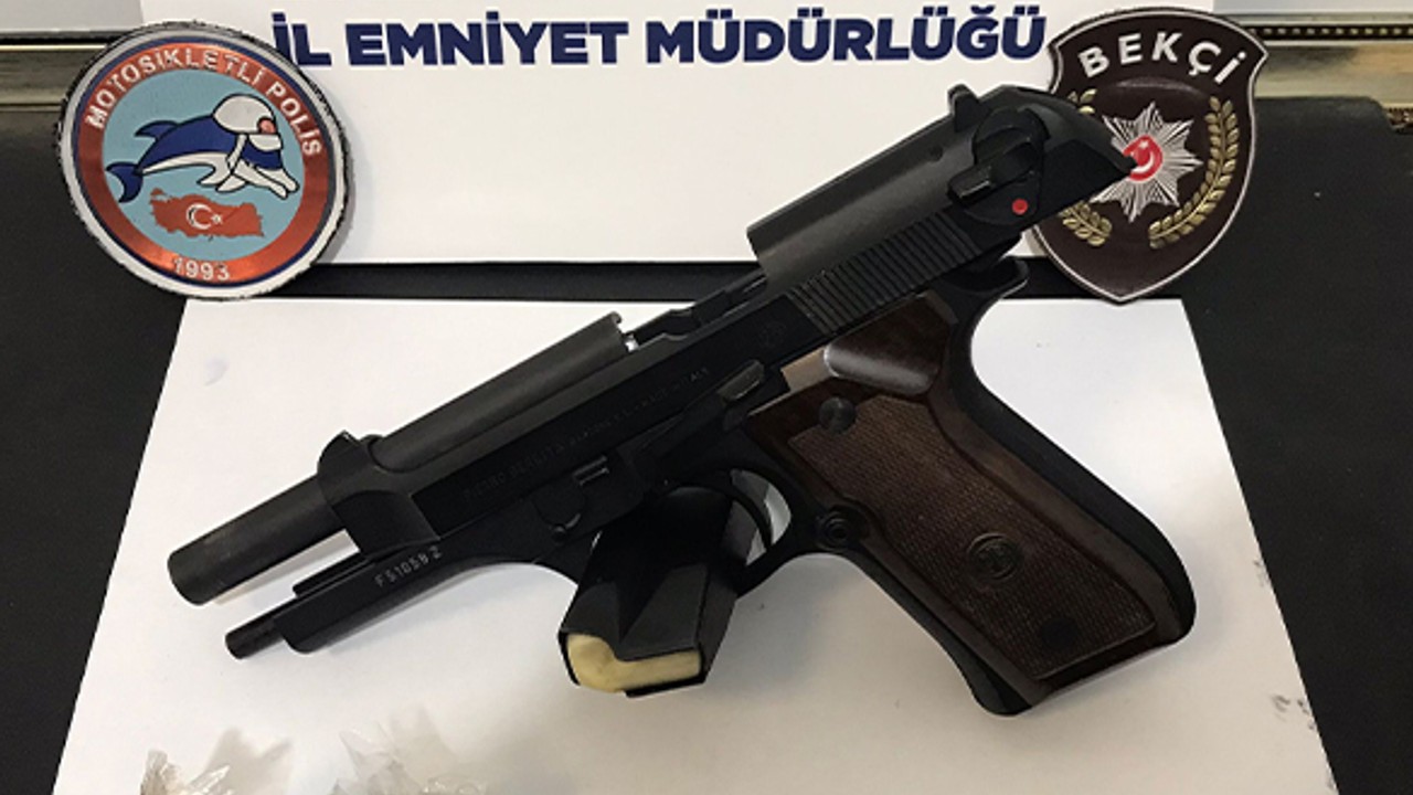 Bandırma Emniyet Müdürlüğü Operasyonunda Uyuşturucu ve Trafik Suçlarıyla Mücadele