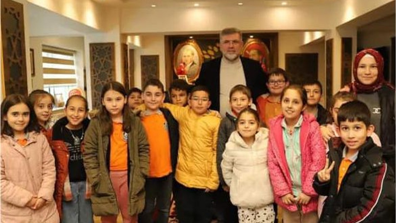Başkan Cankul Minik Misafirlerini Ağırladı