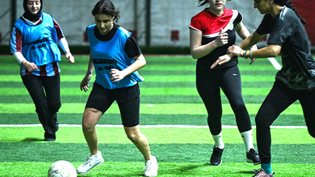 Kadınlar İçin Futbol, Arkadaşını Al Gel Platformu ile Sosyalleşme ve Eğlence