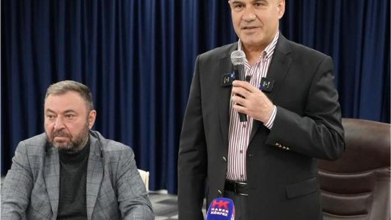 Turhan Çömez: "CHP'nin İYİ Partililerden Oy İstemesi Siyasi Kalpazanlık"
