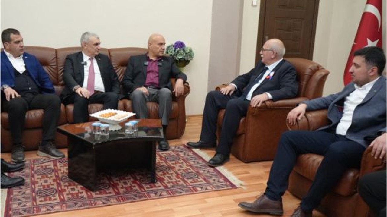 Turhan Çömez Sivil Toplum Kuruluşlarıyla Buluştu
