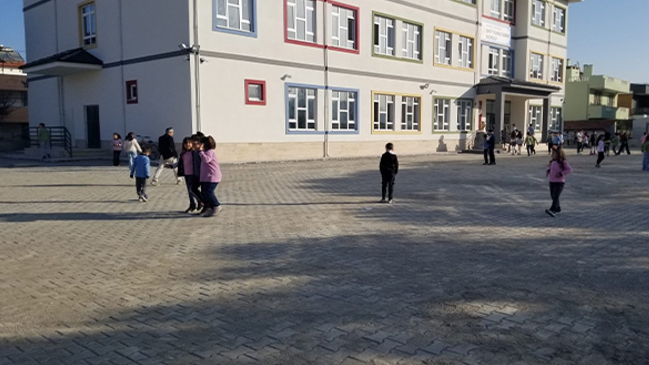 Yeniden İnşa Edilen Şehit Yılmaz Kobak İlkokulu Hizmete Açıldı