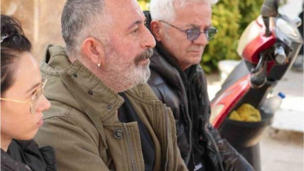 Cem Yılmaz'ın da Katıldığı Cenaze: Algöz, Burhaniye'de Defnedildi