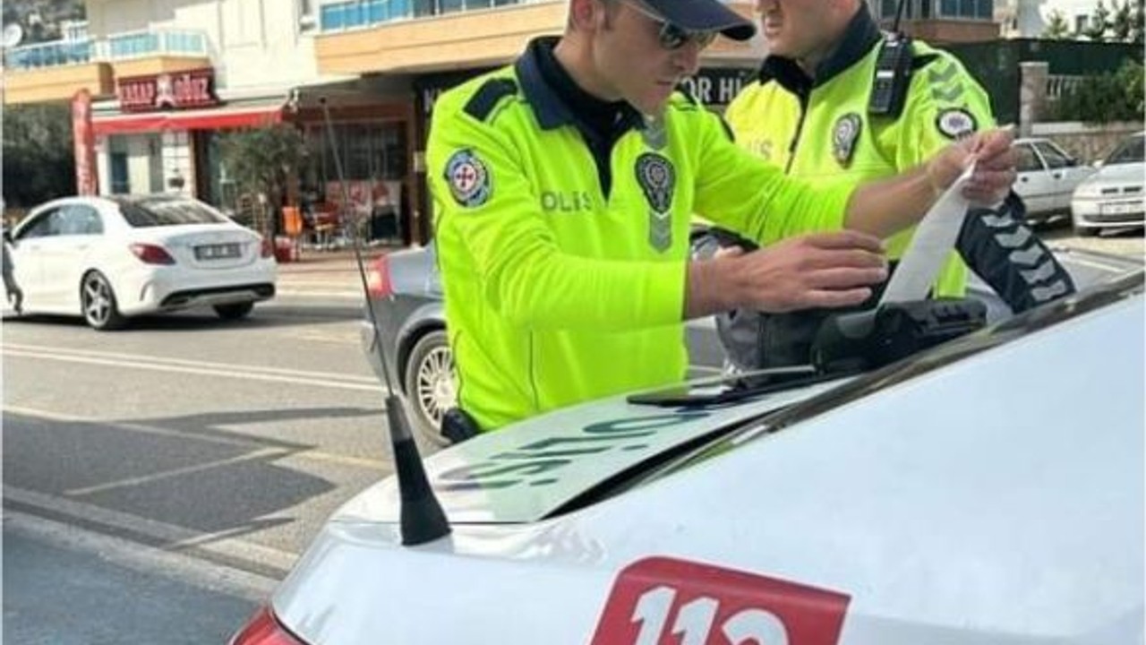 Trafikte kuralları ihlal edenlere 1 milyon 275 bin lira ceza