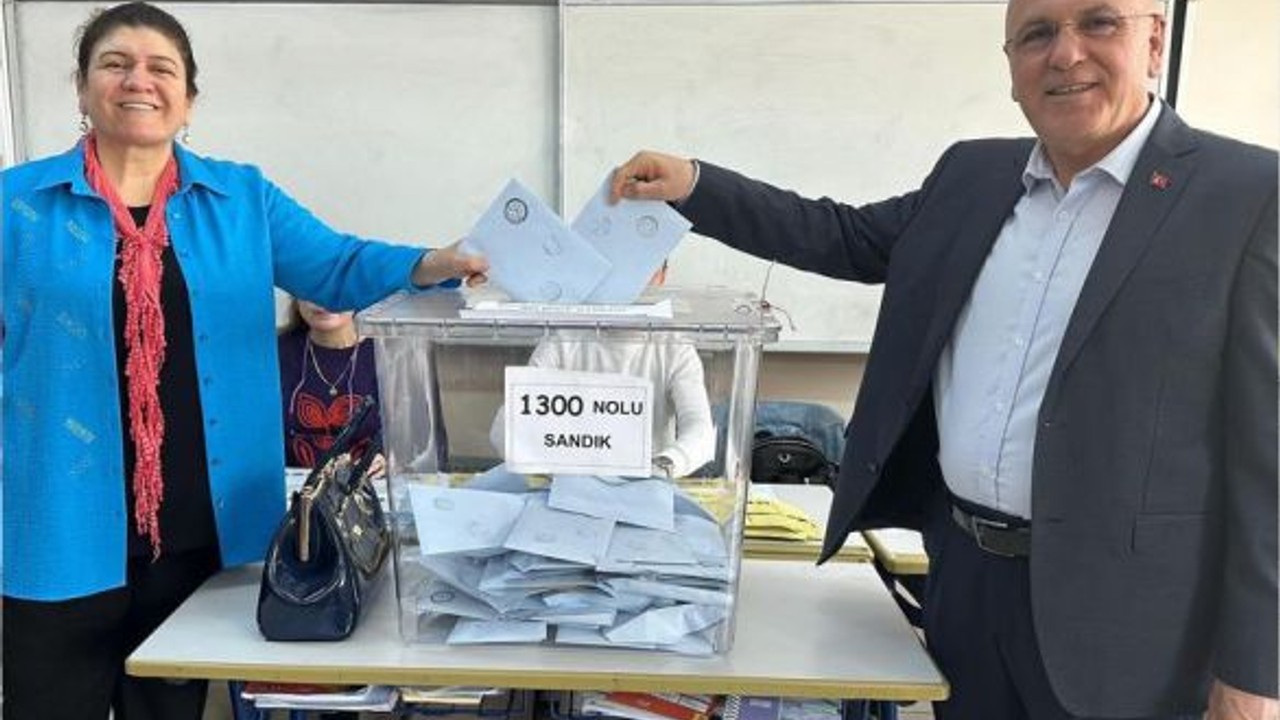 AK Parti Milletvekili İsmail OK Oyunu Kullandı