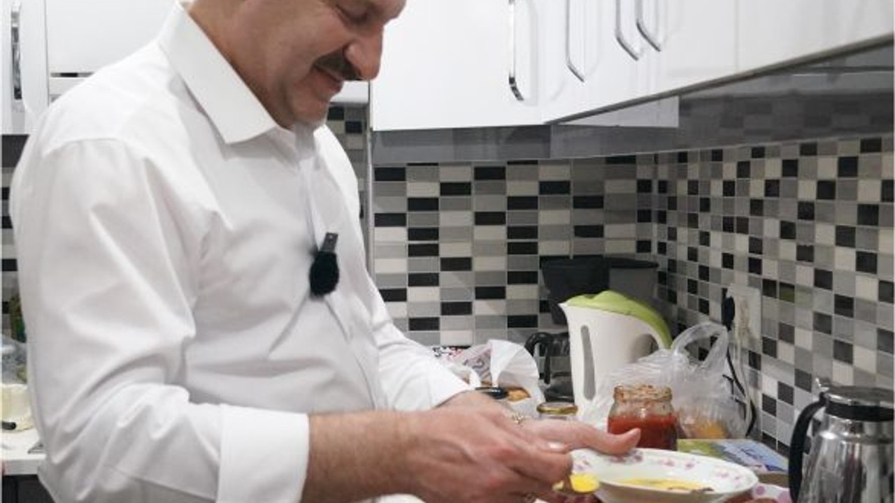 Başkan Yılmaz Öğrencilere Yemek Yaptı