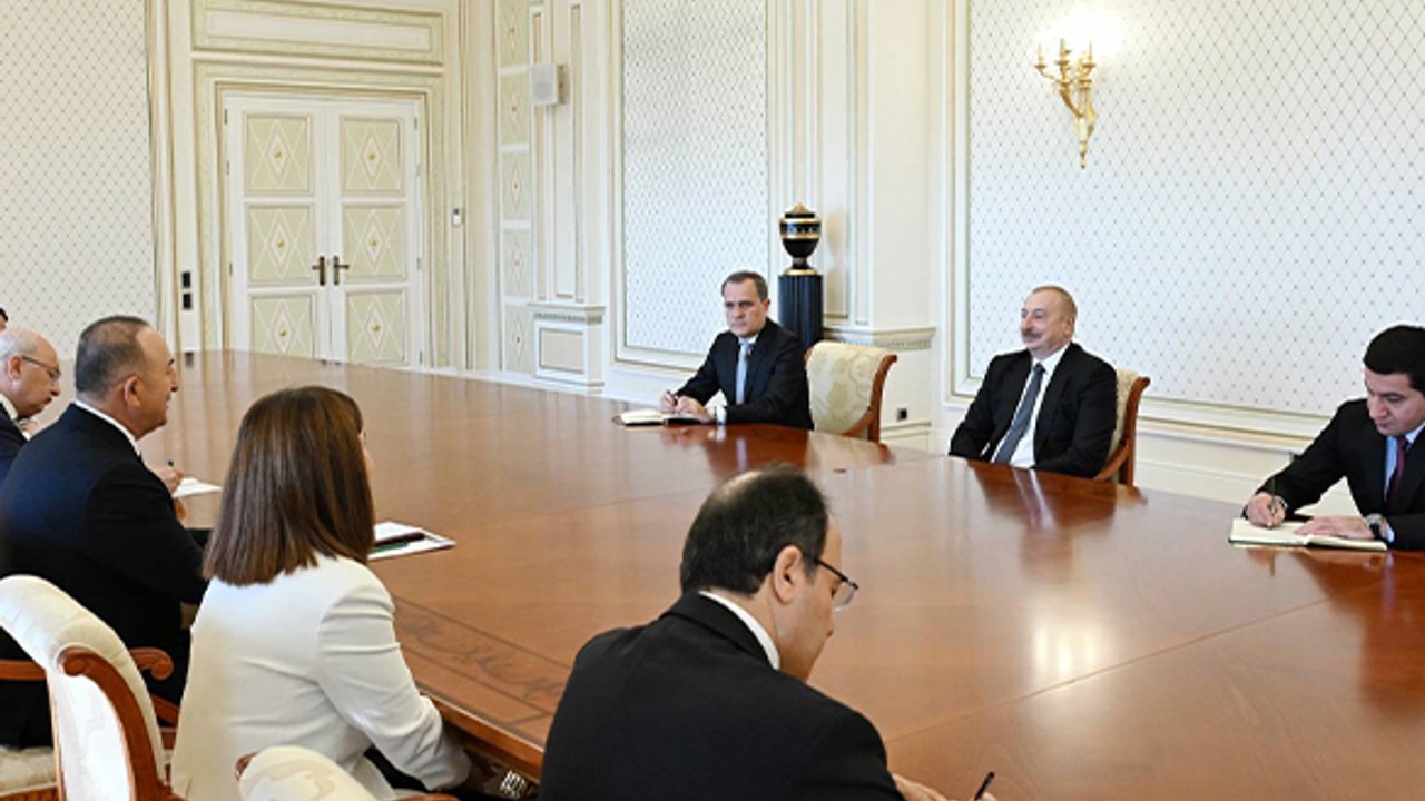 Cumhurbaşkanı Aliyev, Çavuşoğlu'nu kabul etti