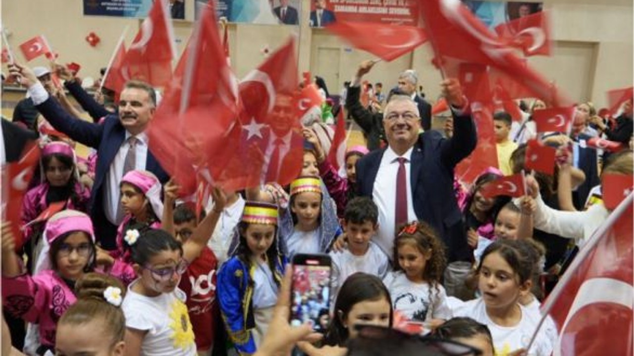 Edremit 23 Nisan Coşkusunu Yaşadı