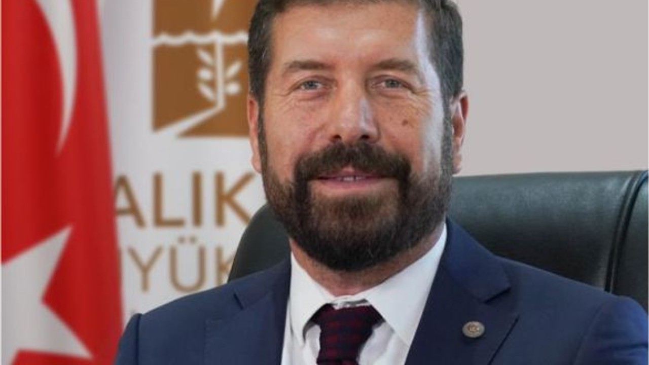 Eski Başkandan Tepki Çeken Paylaşım