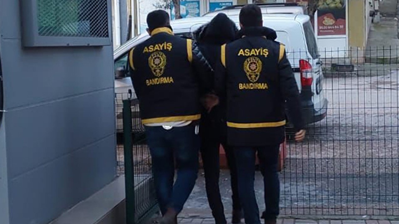 Ev Tadilatı Yapan Usta, Ziynet Eşyası Çalarken Suçüstü Yakalandı