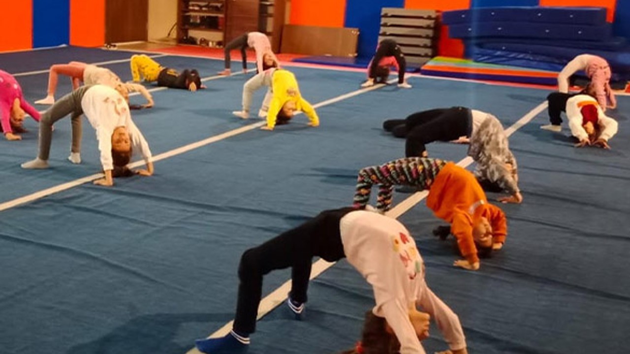 GSB Spor Okullarıyla Balıkesir'de Gençler Sporla Buluşuyor