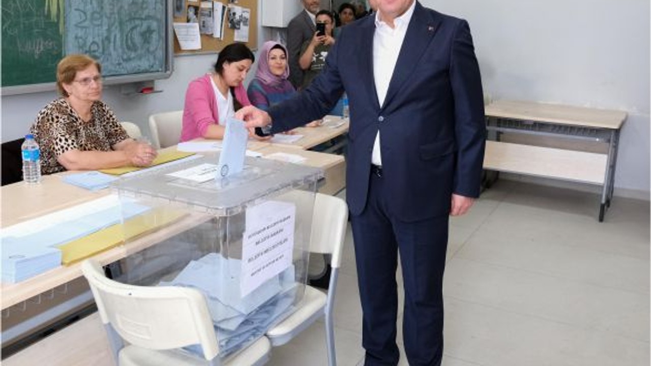 Mustafa Aysel Ali Kemal Deveciler'i Tebrik Etti