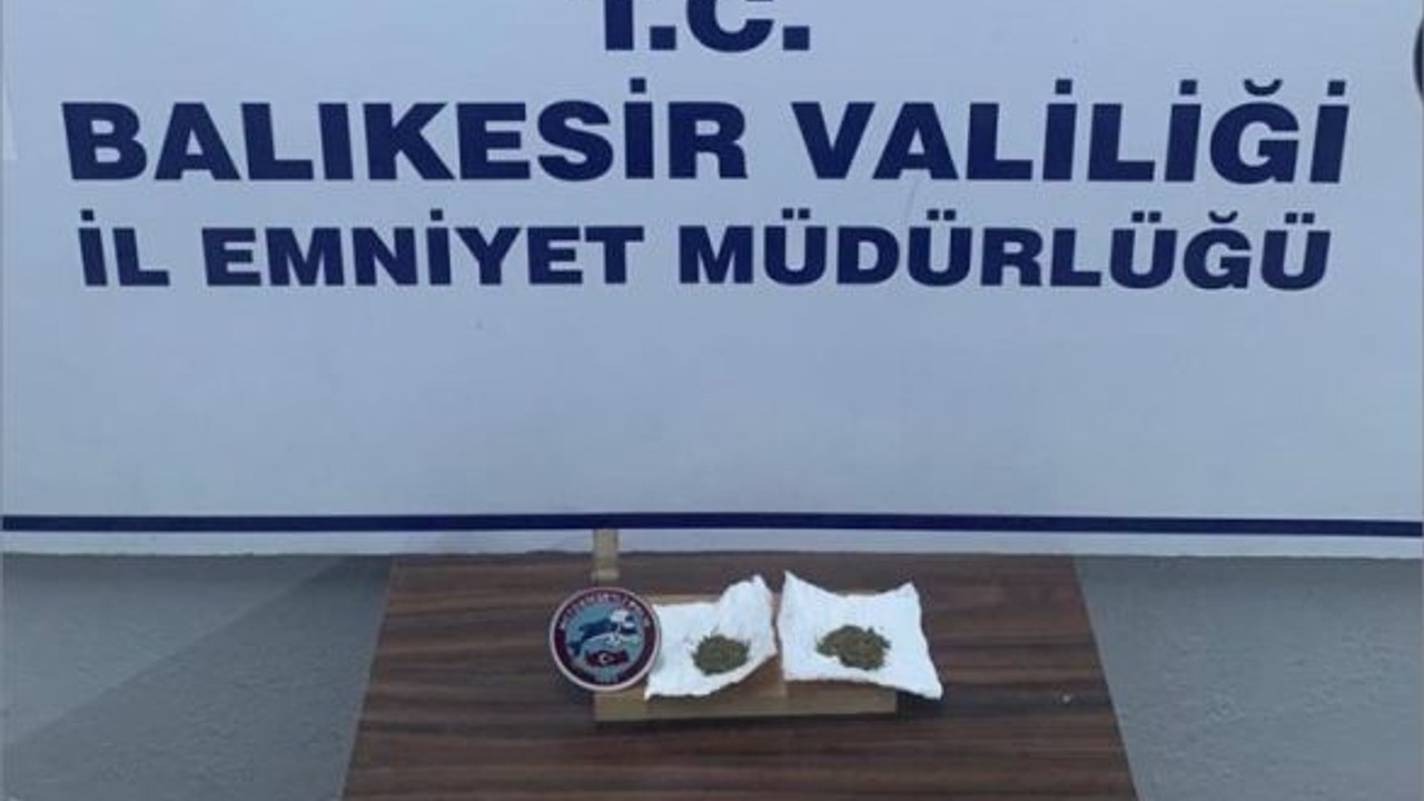 Uyuşturucuları Saklamak İçin Peçete Kullandılar!