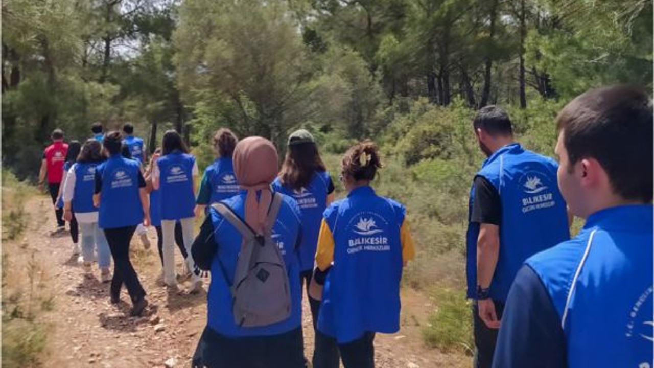 Balıkesirli Gençler Ayvalık Adaları Tabiat Parkında Keşfe Çıktı
