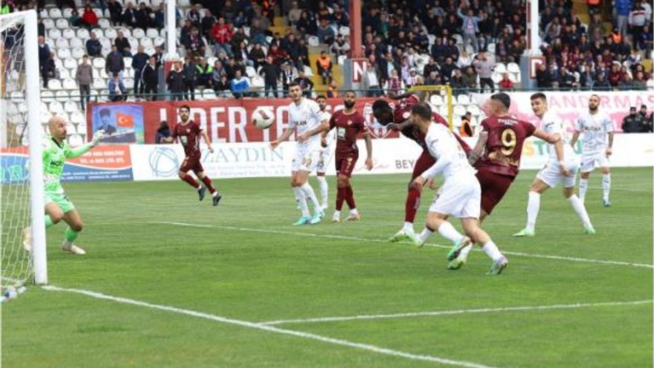 Bandırmaspor Mücadeleden Beraberlikle Ayrıldı