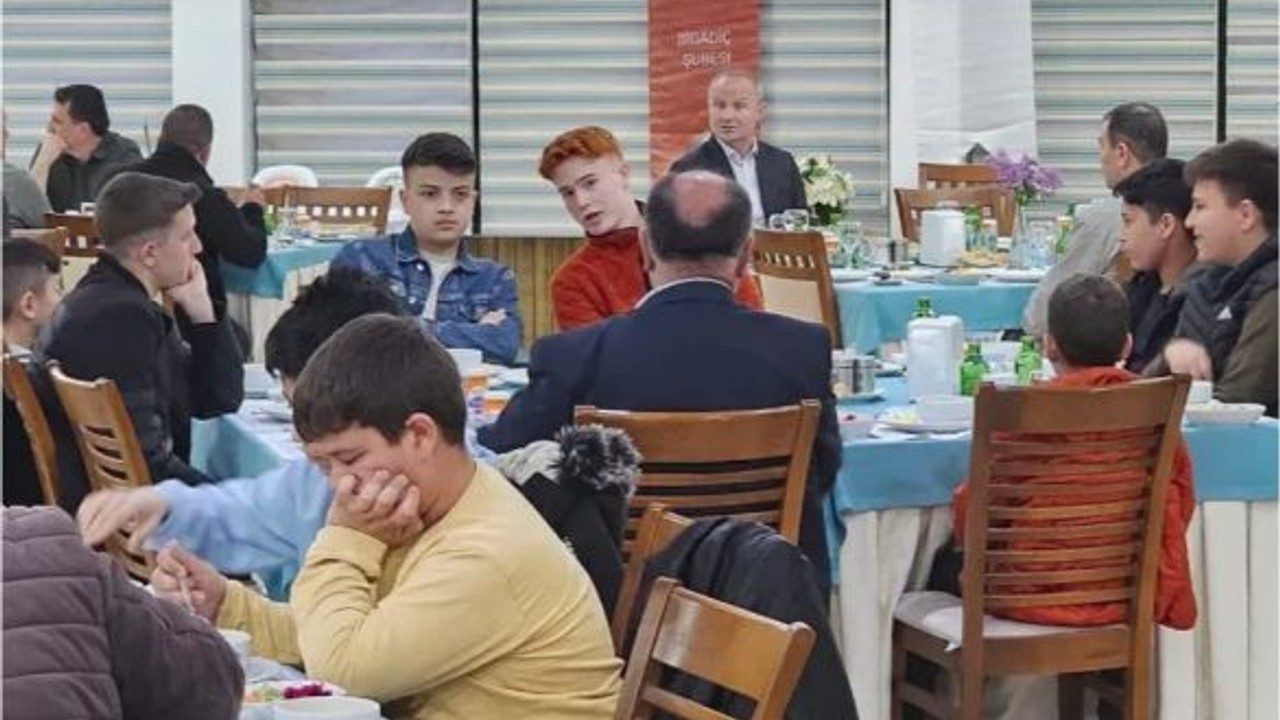 Bigadiç'te Gençliğe Değer