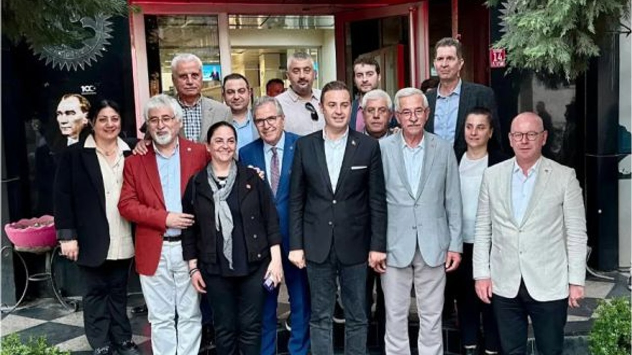 Başkan Ahmet Akın Erdeklilerle Buluştu