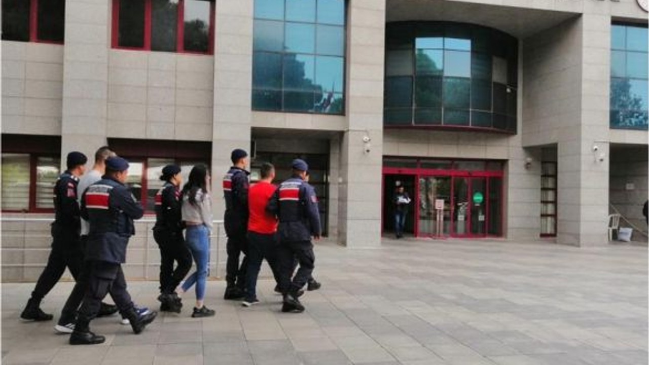 2 İlçenin Uyuşturucu Tacirleri Tek Operasyonla Yakalandı
